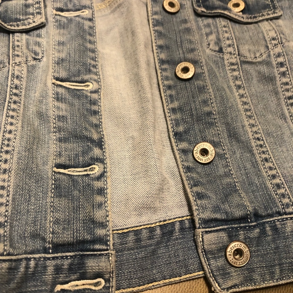 Abercrombie & Fitch  Kids Girls XL 14-16 Jean jacket crop - Picture 2 of 6